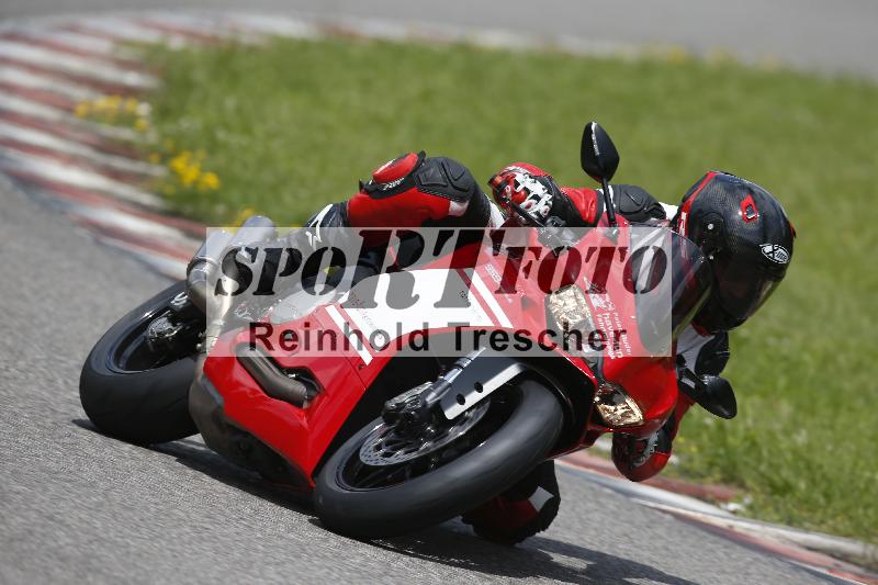 /Archiv-2024/29 12.06.2024 MOTO.CH Track Day ADR/Gruppe gelb/Team